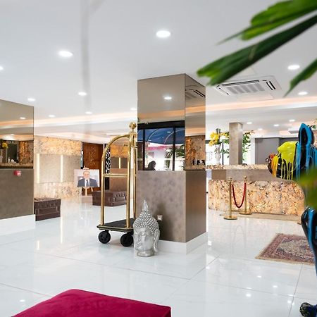 Ibis Styles Cayenne Centre Amazonia Hotell Exteriör bild