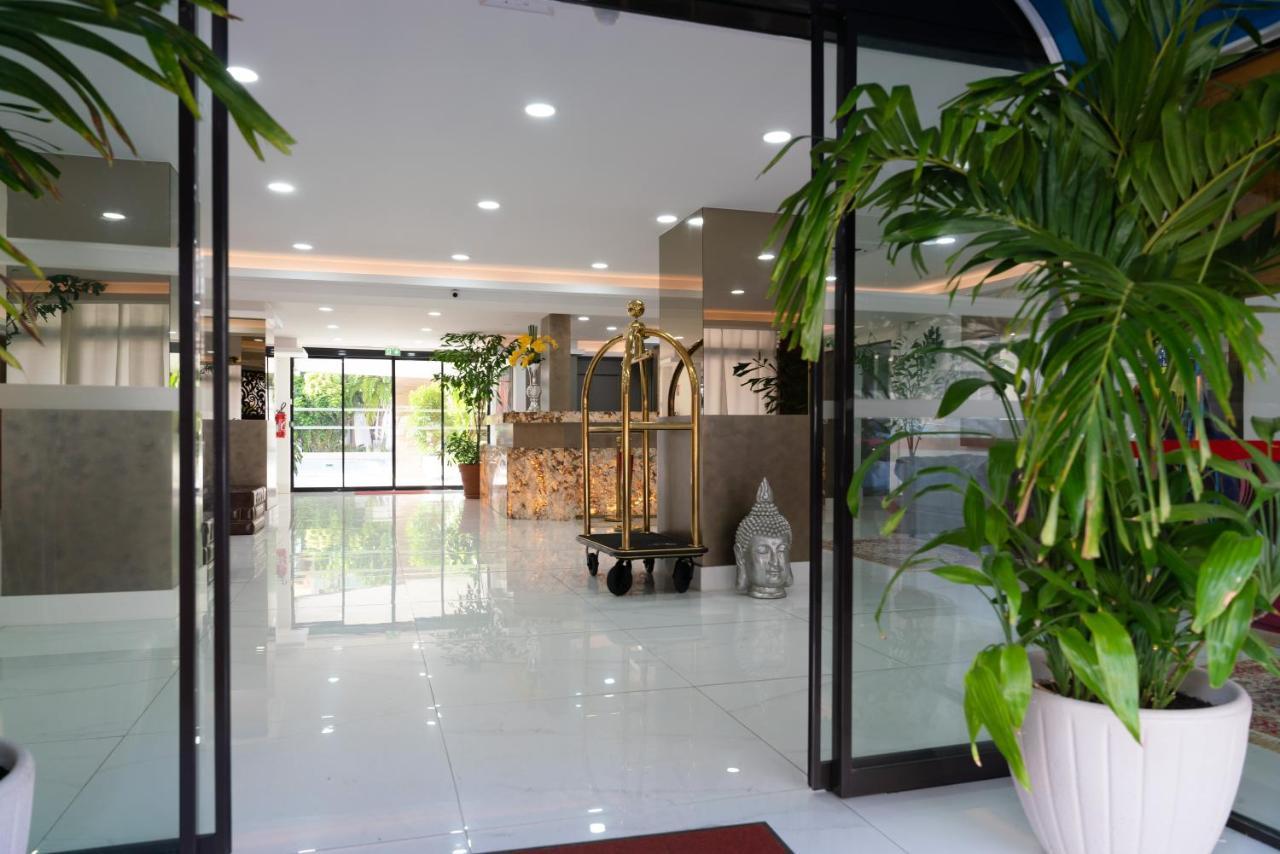 Ibis Styles Cayenne Centre Amazonia Hotell Exteriör bild