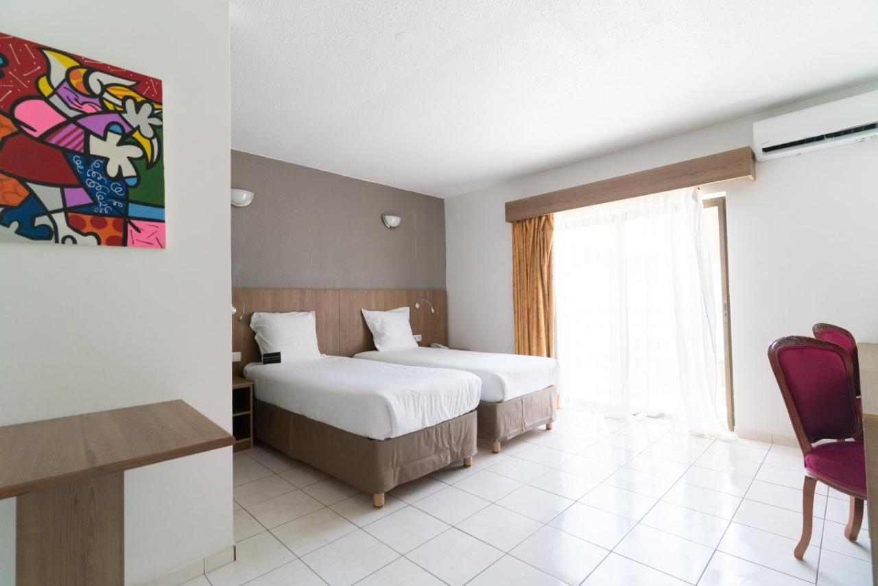 Ibis Styles Cayenne Centre Amazonia Hotell Exteriör bild